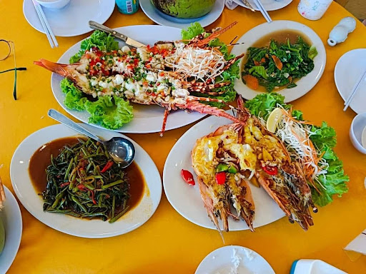 Islandish Family Seafood Restaurant