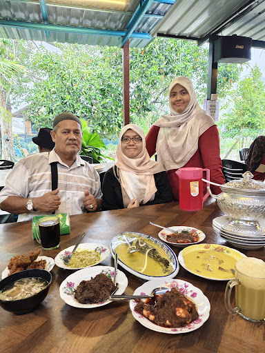 Zamira Dapur Kayu