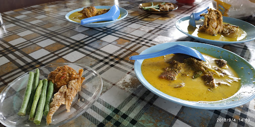 Gulai Omak Den
