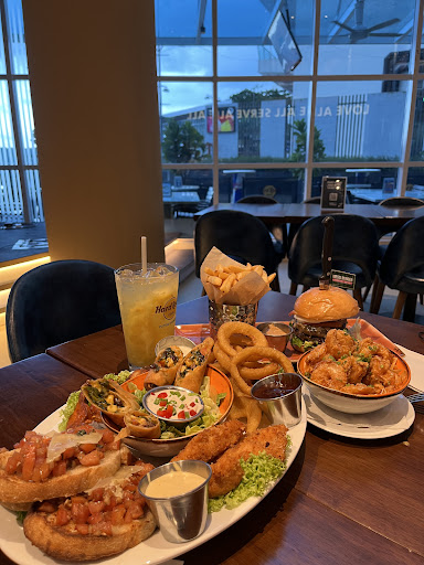 Hard Rock Cafe Puteri Harbour