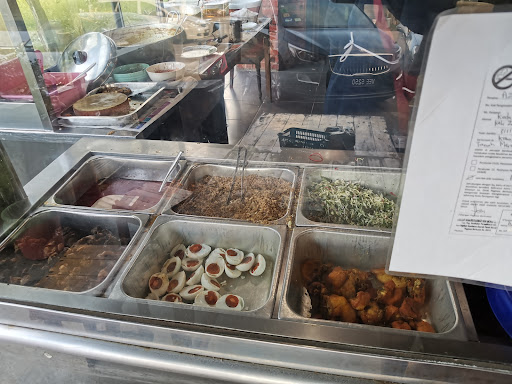 Warung Selera Kampung Nasi Kerabu Daging Bakar (Kak Zah) Warung Selera Kampung Nasi Kerabu Daging Bakar (Kak Zah)