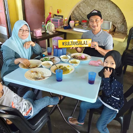Sultan Salai - Daging Salai, Itik Salai, Siput Sedut Masak Lemak @ Simpang Ampat, Melaka Sultan Salai - Daging Salai, Itik Salai, Siput Sedut Masak Lemak @ Simpang Ampat, Melaka