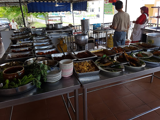 Azlan Tomyam