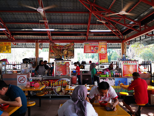 Medan Cendol dan Laksa, Kuala Kangsar, Perak Medan Cendol dan Laksa, Kuala Kangsar, Perak