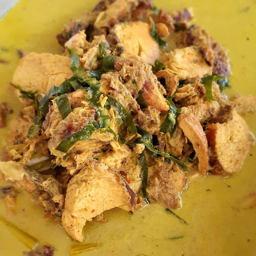 Itik Salai Masak Lemak CIli Api di Putra Salai Tempurung Kajang Food Station