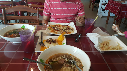 Salam Noodles