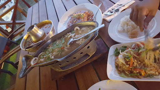 Sinong Thai Kitchen & Cafe