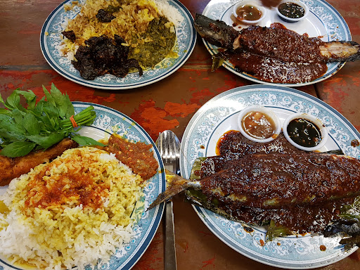 Restoran Raso Omak Den