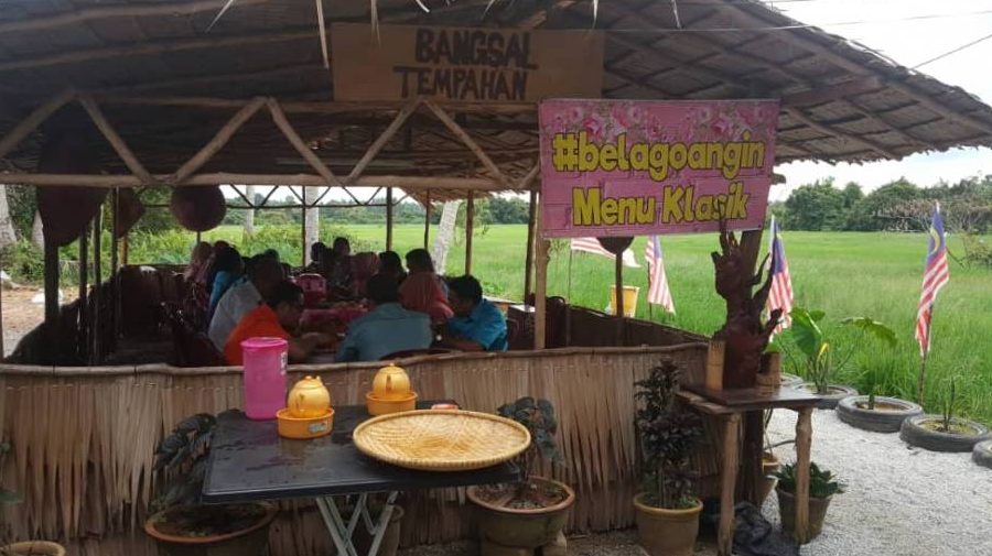 Kedai Makan Dalam Kampung 1 kedai makan dalam kampung