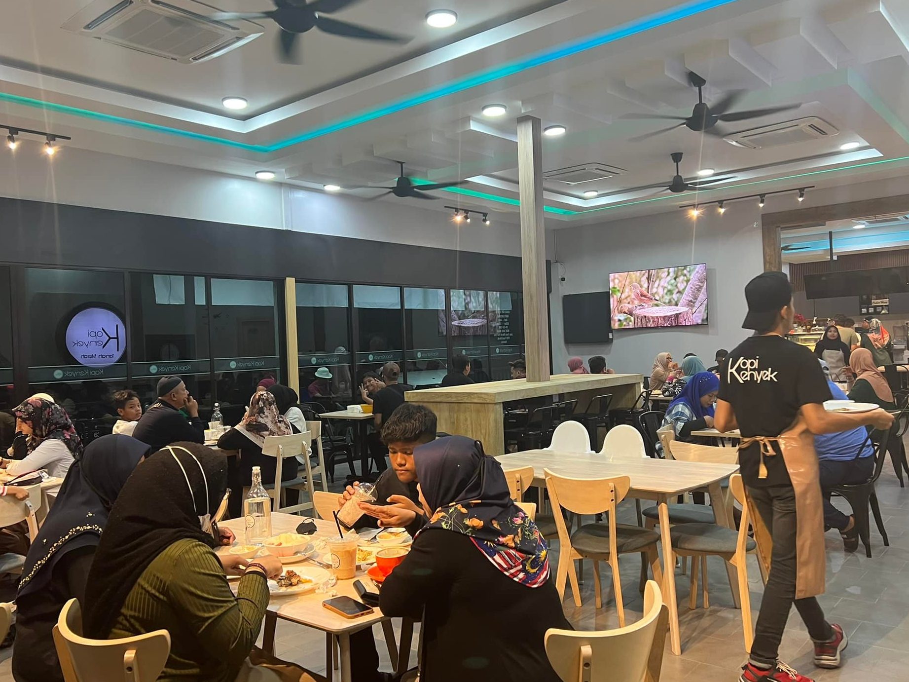 Kopi Kenyek 1 kopi kenyek