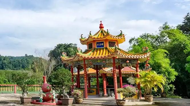 salai di gua musang malaysia destinasi menarik dengan keunikan budaya dan alam