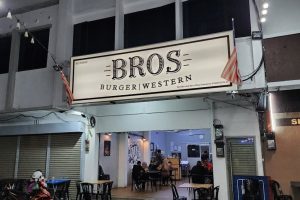 Bro's Burger & Western 5 Bro’s Burger & Western