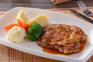 Kak Nah ayam salai