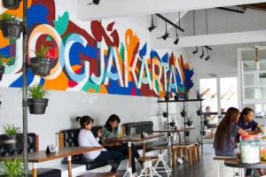 Lokal Resto 4 Lokal Resto