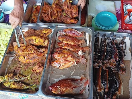 warung pok ambok salai berapi