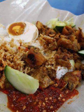 nasi bajet abe lie nasi kak wok